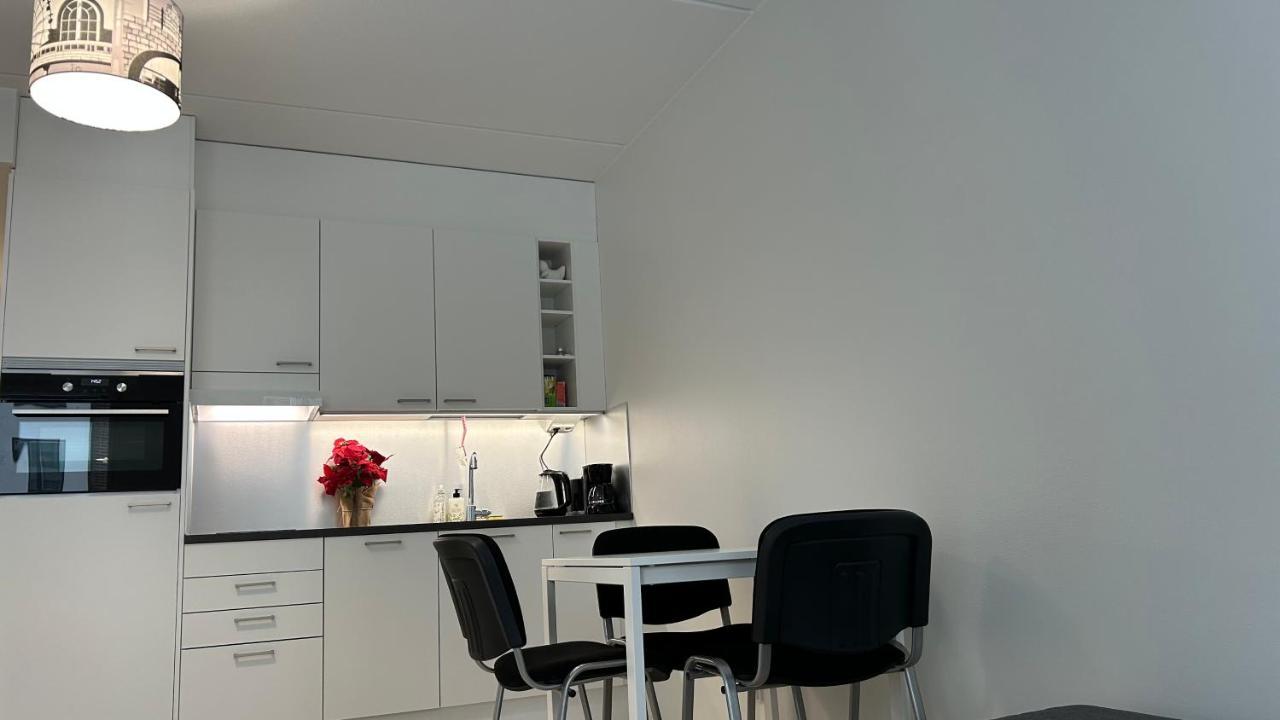 Entire Apartment Near Helsinki Airport In Kivistoe Вантаа Экстерьер фото