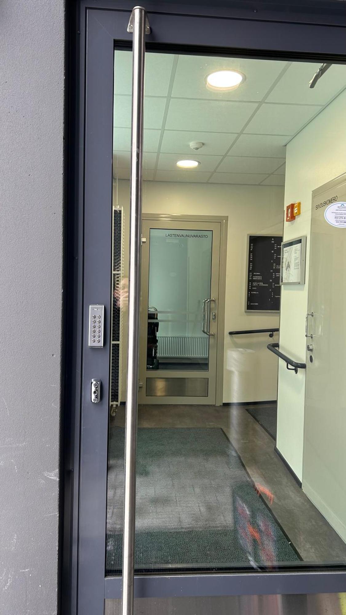 Entire Apartment Near Helsinki Airport In Kivistoe Вантаа Экстерьер фото