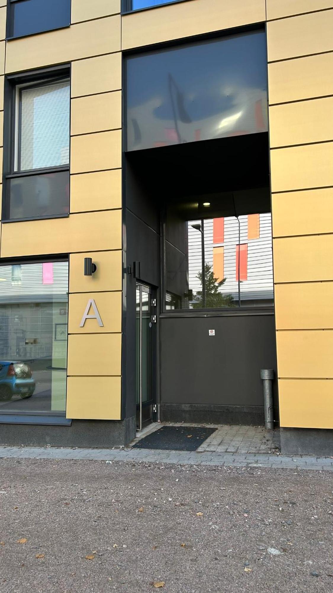 Entire Apartment Near Helsinki Airport In Kivistoe Вантаа Экстерьер фото